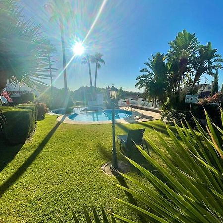 Modern Garden Apartment With A Fantastic Sea View And A Private Garden Sitio de Calahonda Екстериор снимка
