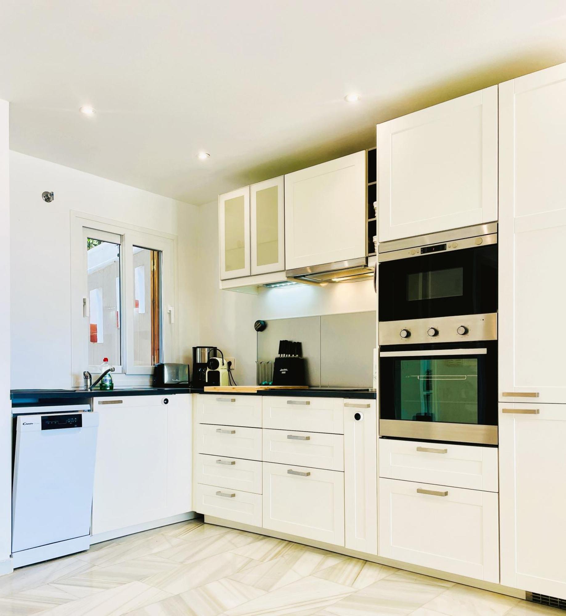 Modern Garden Apartment With A Fantastic Sea View And A Private Garden Sitio de Calahonda Екстериор снимка